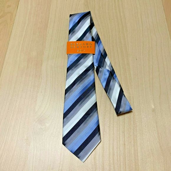 BERGAMO NEW YORK Other - BERGAMO NEW YORK hand made blue gray boy tie NWT